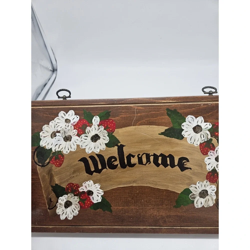 Vintage Wooden Handpainted Daisy And Strawberry Welcome Sign Plaque